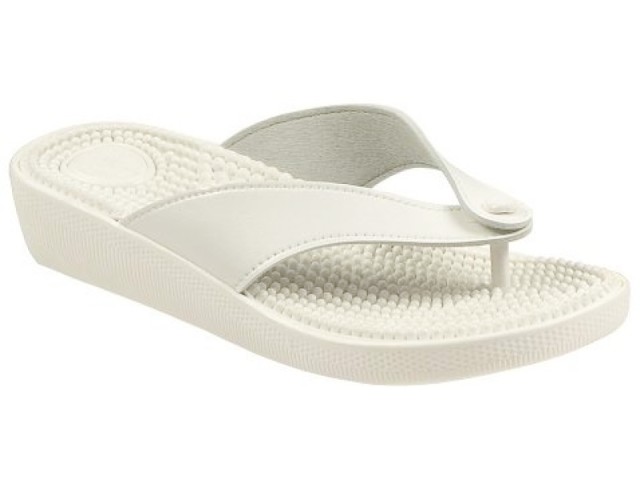 Sunshine Γυναικεία ανατομική διχάλα σαγιονάρα Ασπρη με καρφάκια Ν40 (075)